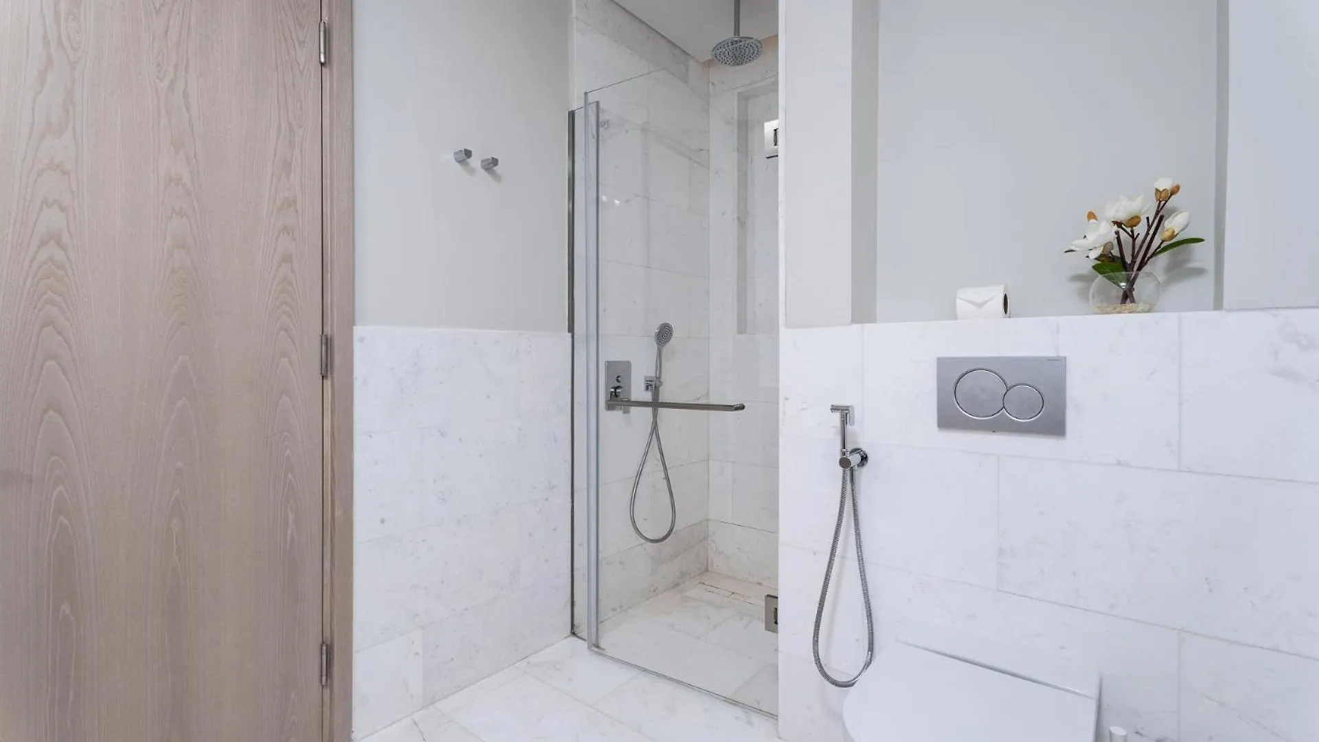 Nasma Luxury Stays - Sea-View Studio In Palm Tower With Full Amenities Dubai
