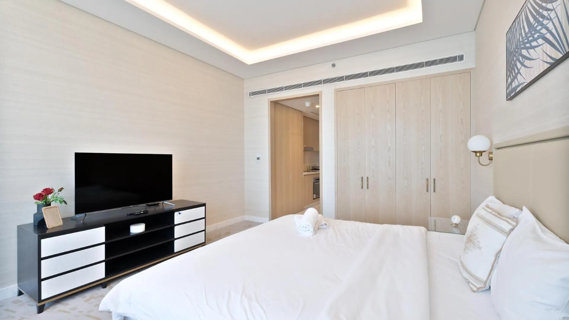 Apartment Nasma Luxury Stays - Sea-View Studio In Palm Tower With Full Amenities Dubai